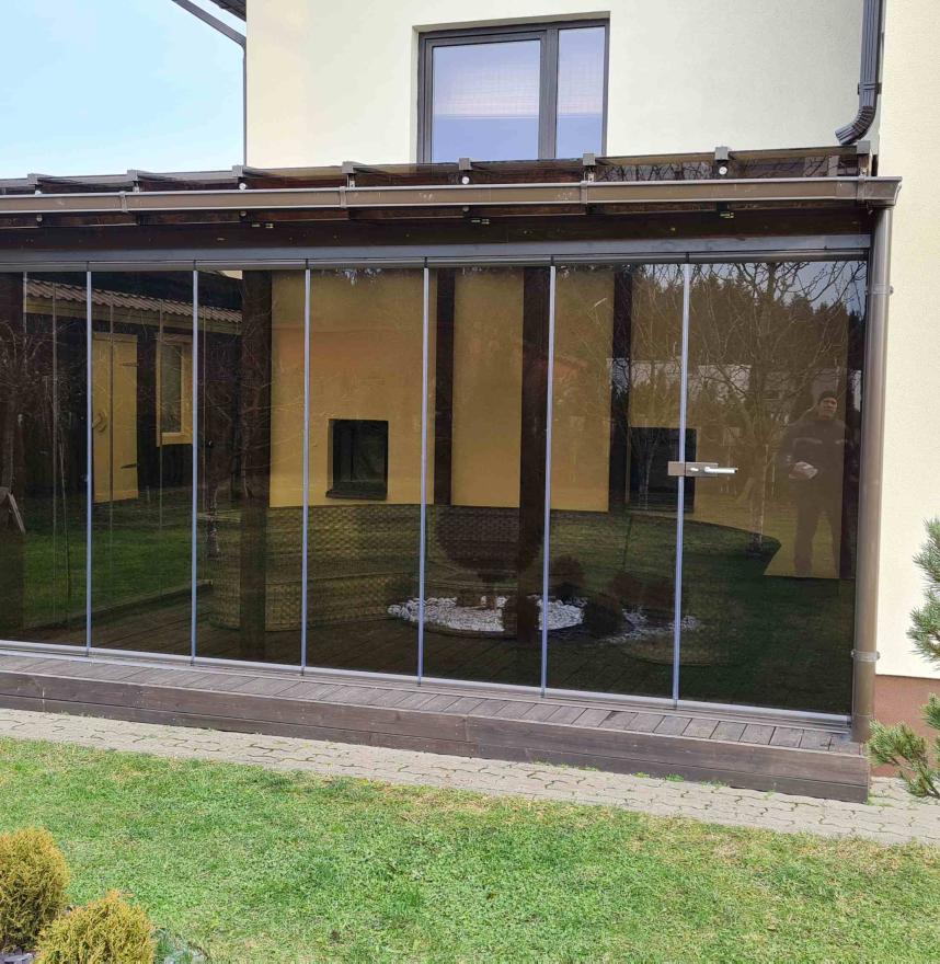 Terrace glazing with tinted glass