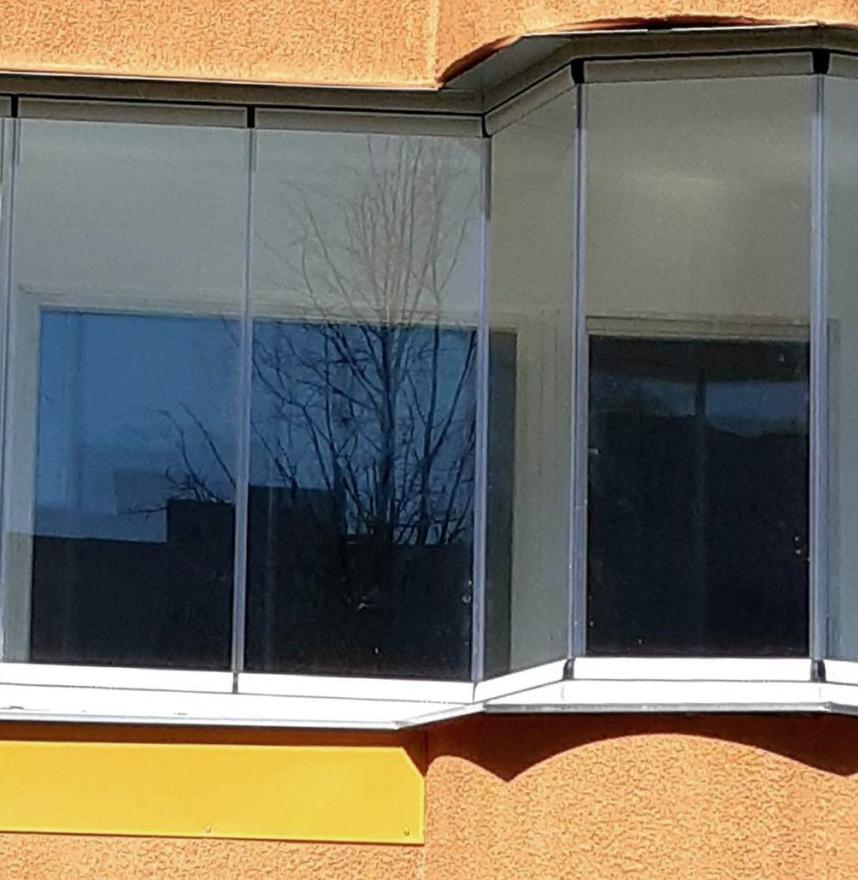 Special shaped balcony glazin